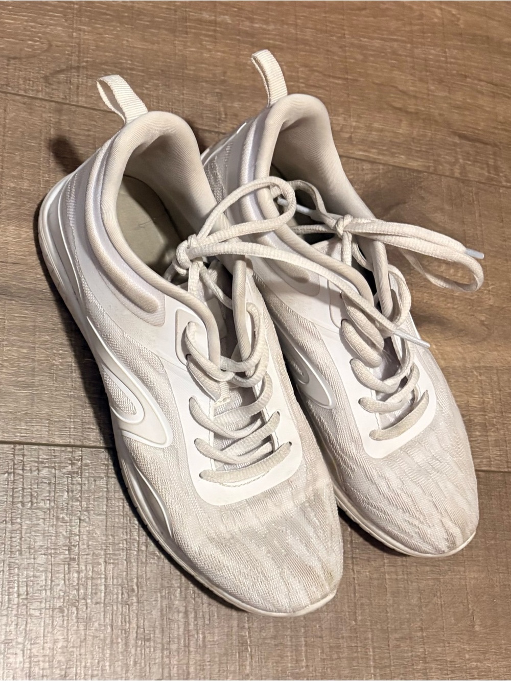 Cheer shoes-White Athletic Sneakers - Classic Lace-Up Running Shoes